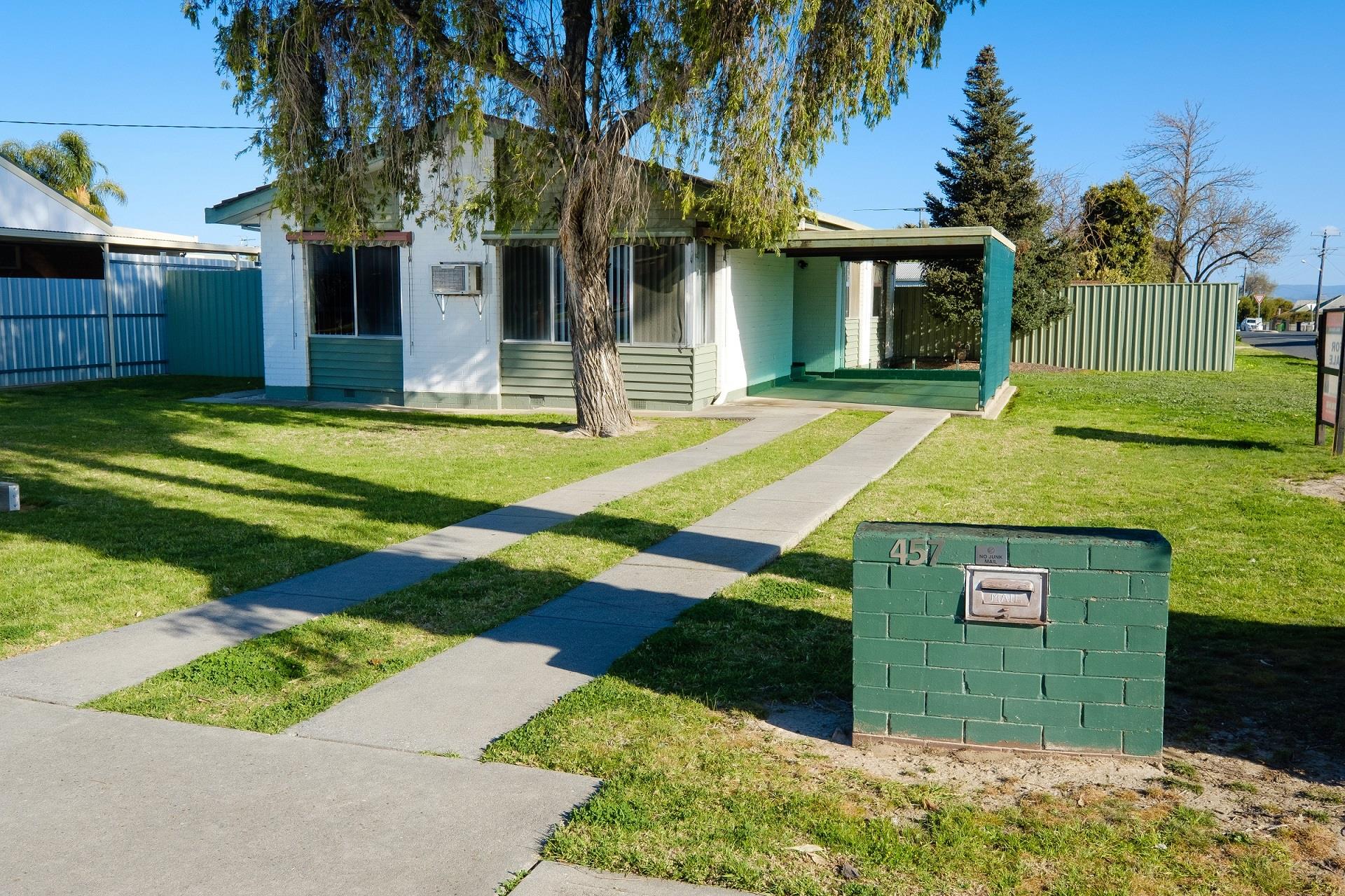 457 Douglas Rd, Lavington, NSW 2641