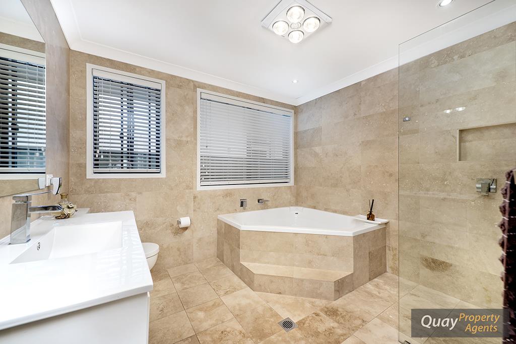 101 Brampton Dr, Beaumont Hills, NSW 2155