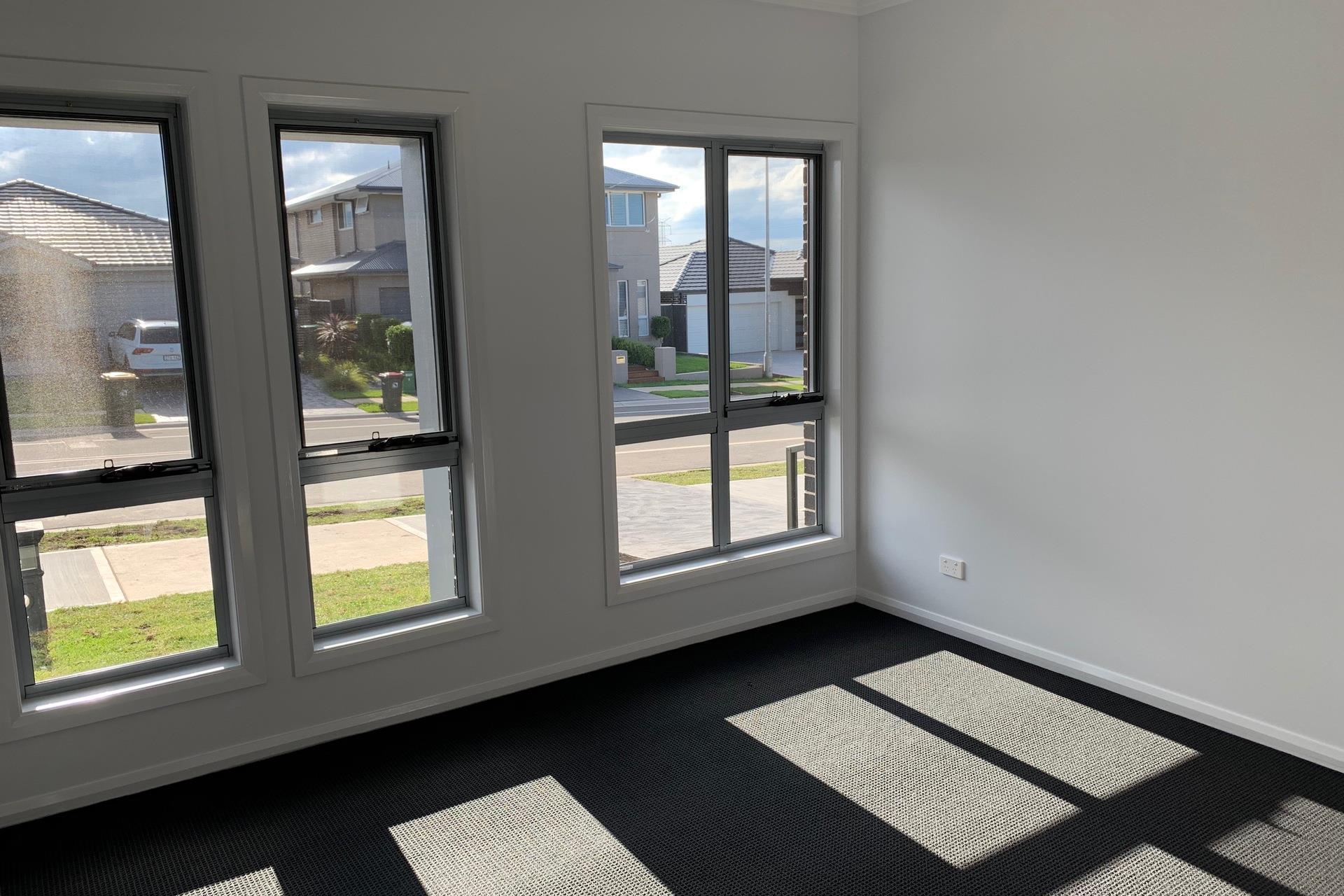 13b Golden Wattle Ave, Gregory Hills, NSW 2557