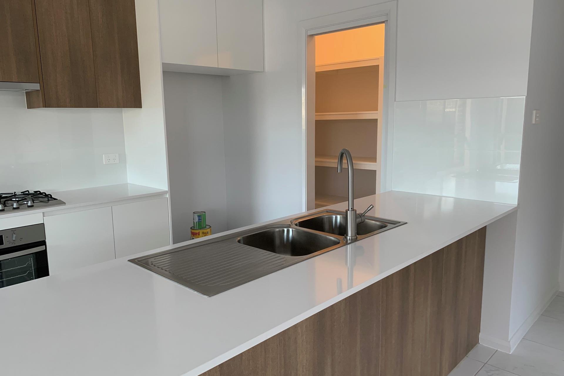 13b Golden Wattle Ave, Gregory Hills, NSW 2557