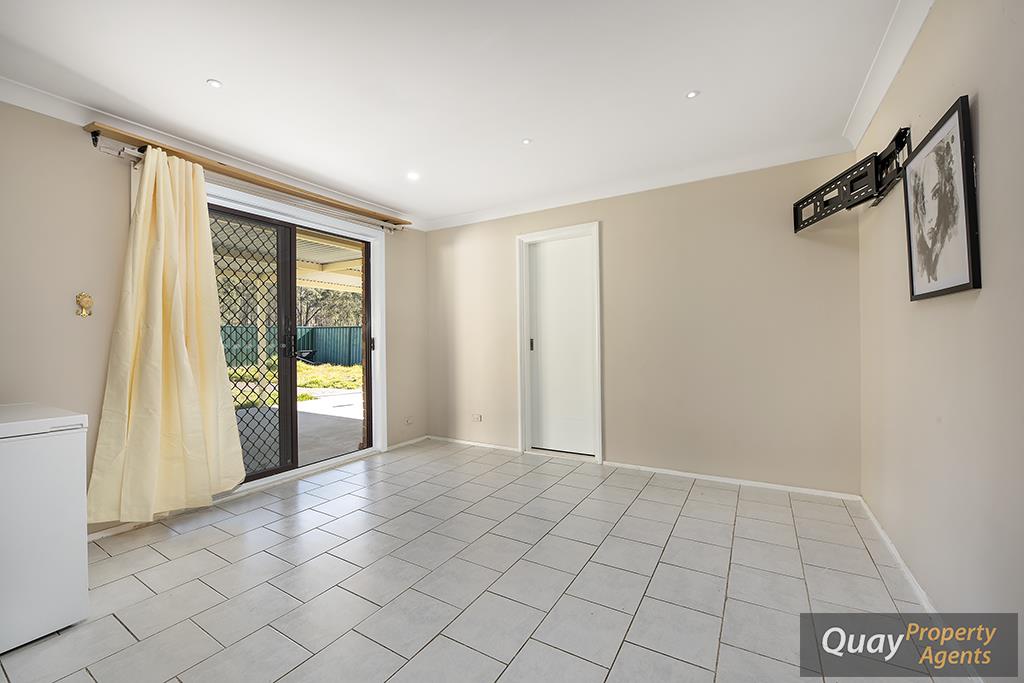 96 Dobell Rd, Eagle Vale, NSW 2558