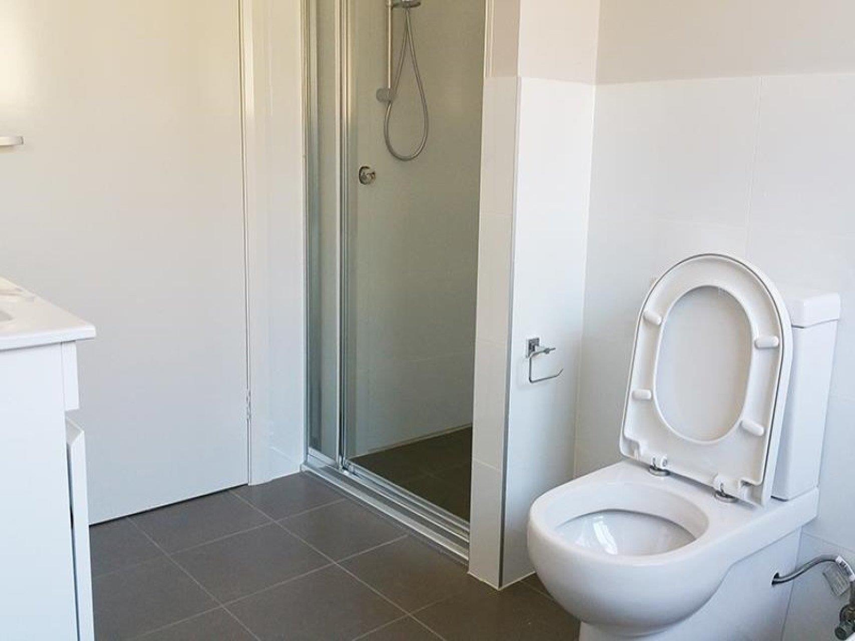 152 Lakeside Pde, Jordan Springs, NSW 2747