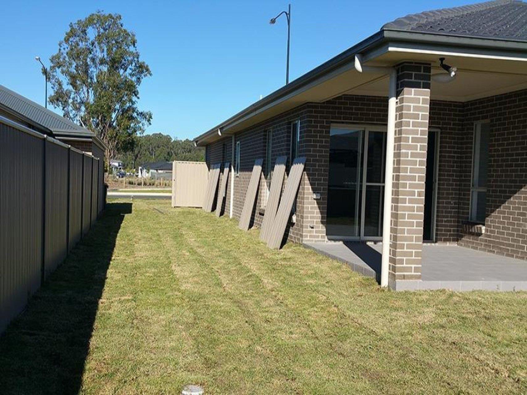 152 Lakeside Pde, Jordan Springs, NSW 2747