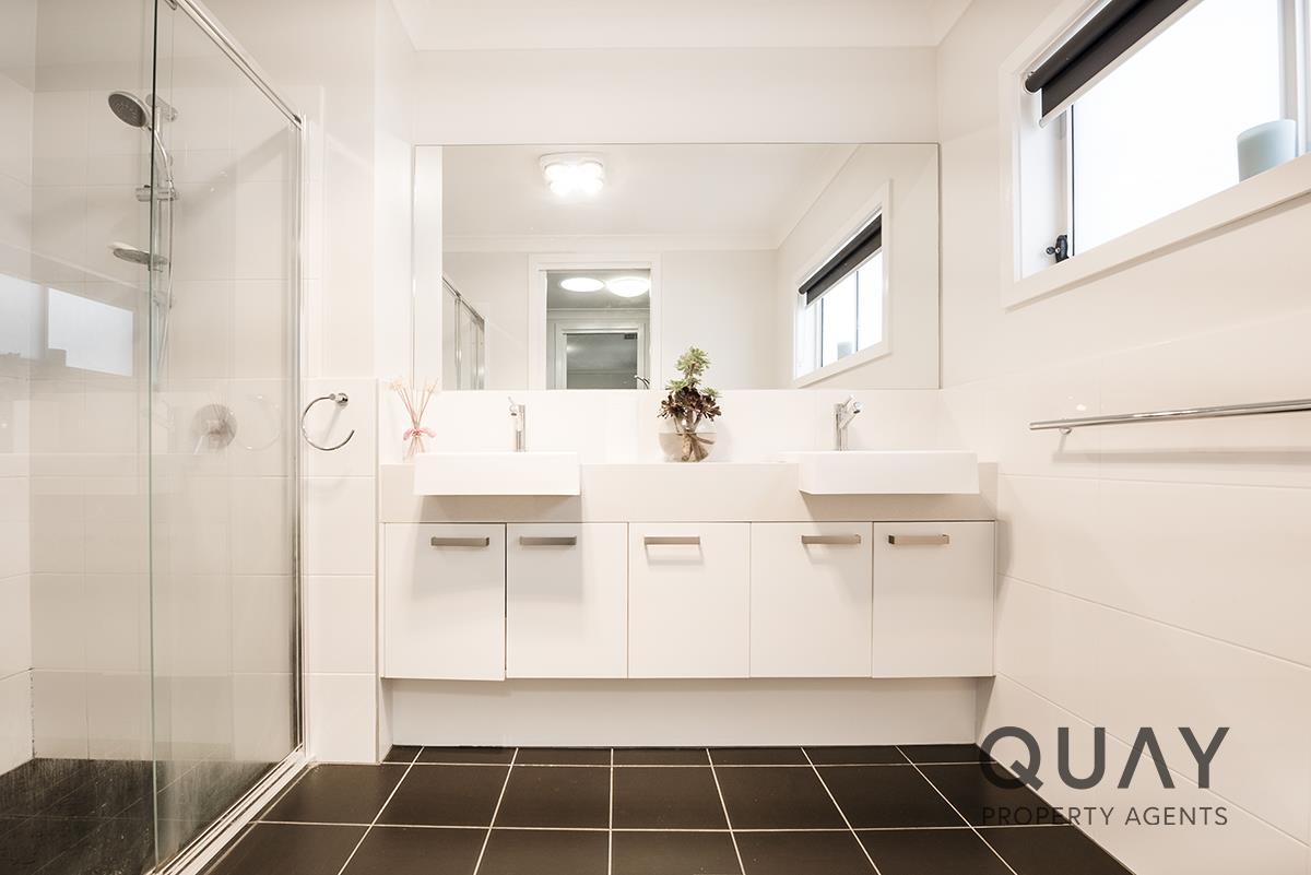 10 Jamestown Ave, Denham Court, NSW 2565