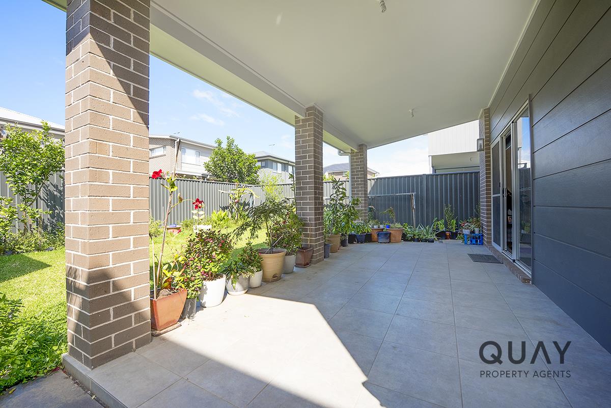 10 Jamestown Ave, Denham Court, NSW 2565