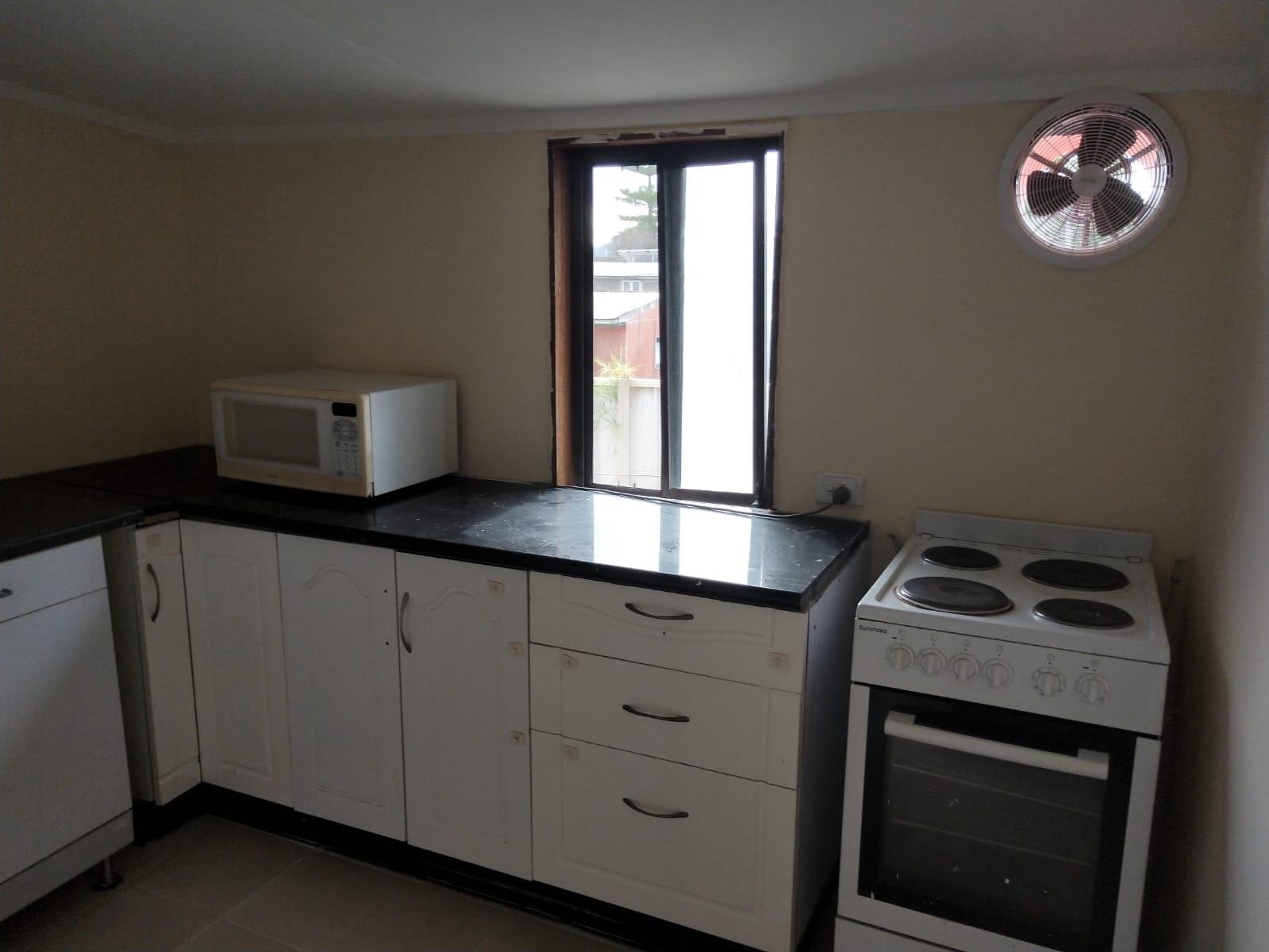 905 The Horsley Dr, Smithfield, NSW 2164