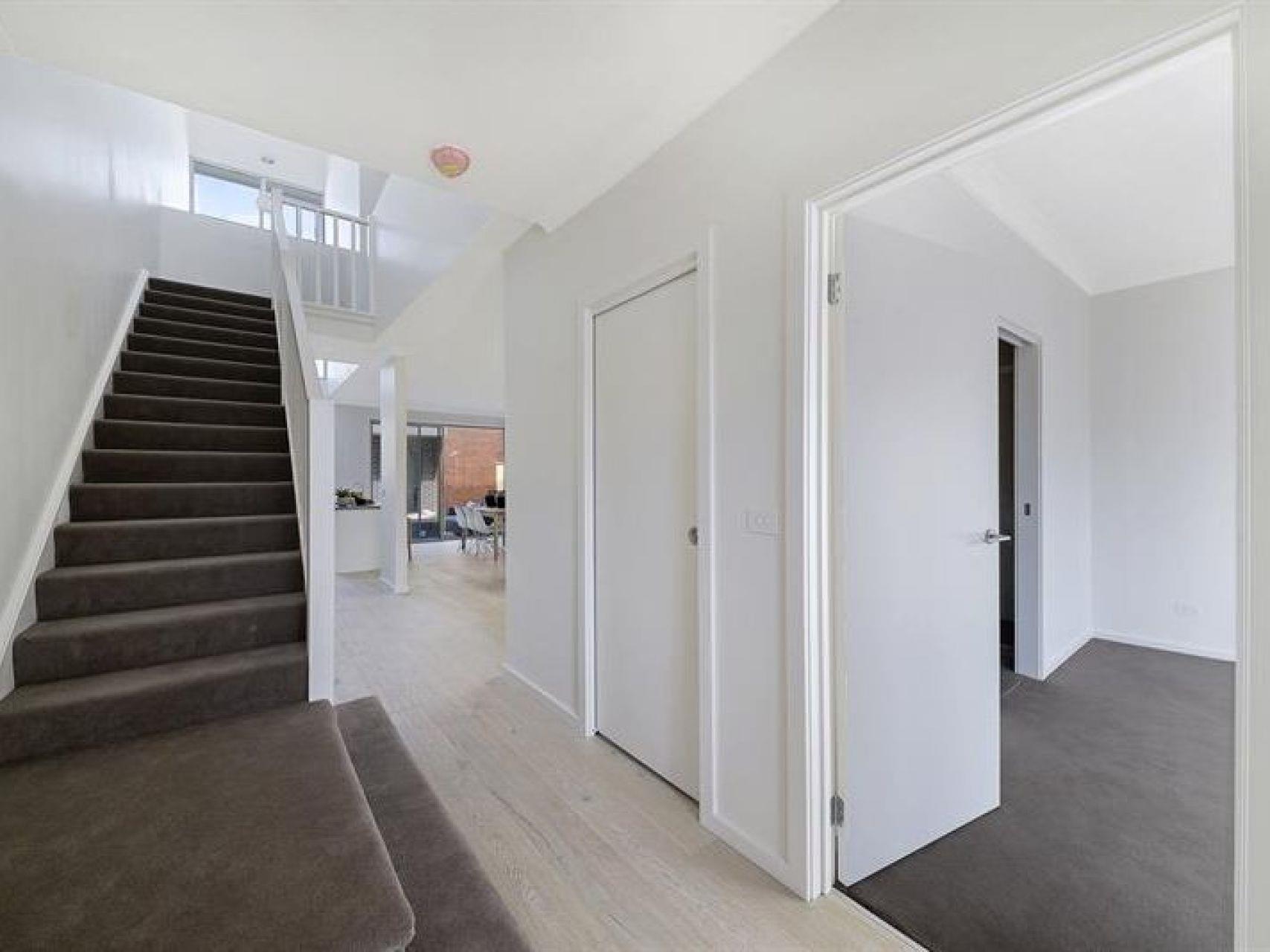 30 Coldstream Lane, Gledswood Hills, NSW 2557