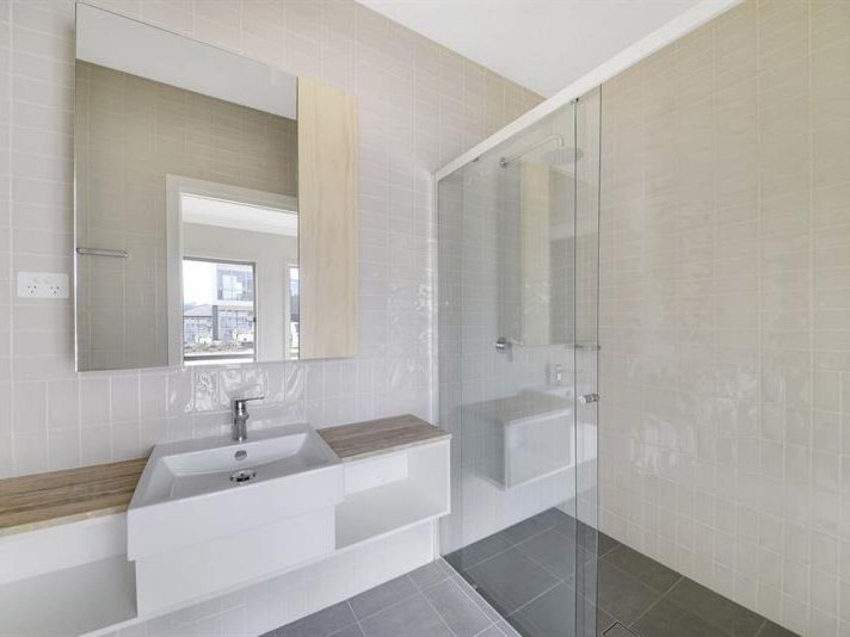 30 Coldstream Lane, Gledswood Hills, NSW 2557