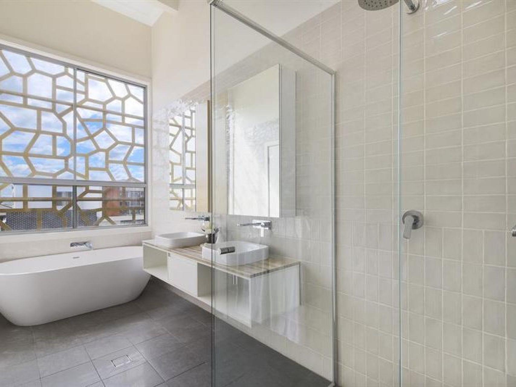 30 Coldstream Lane, Gledswood Hills, NSW 2557