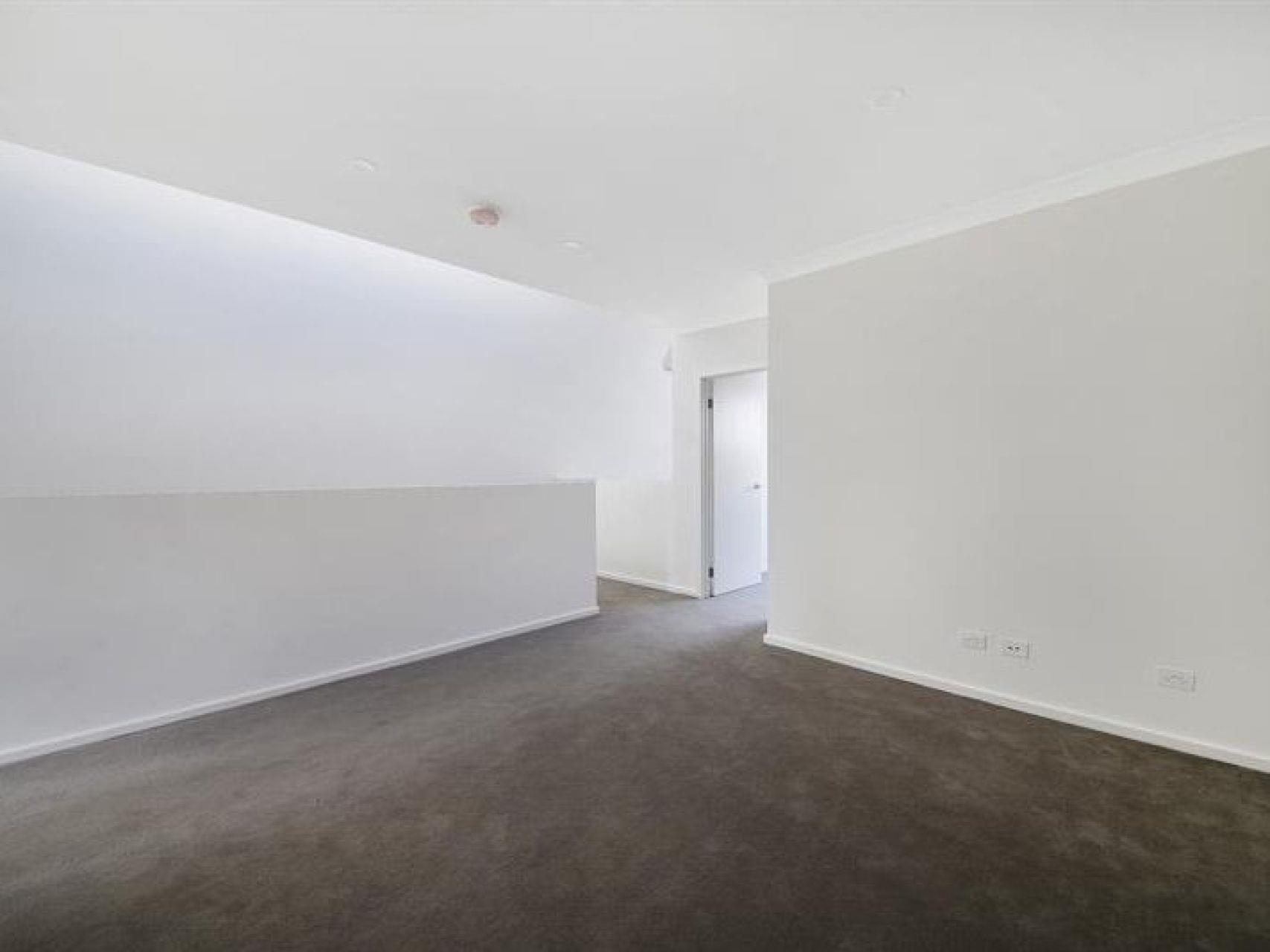 30 Coldstream Lane, Gledswood Hills, NSW 2557