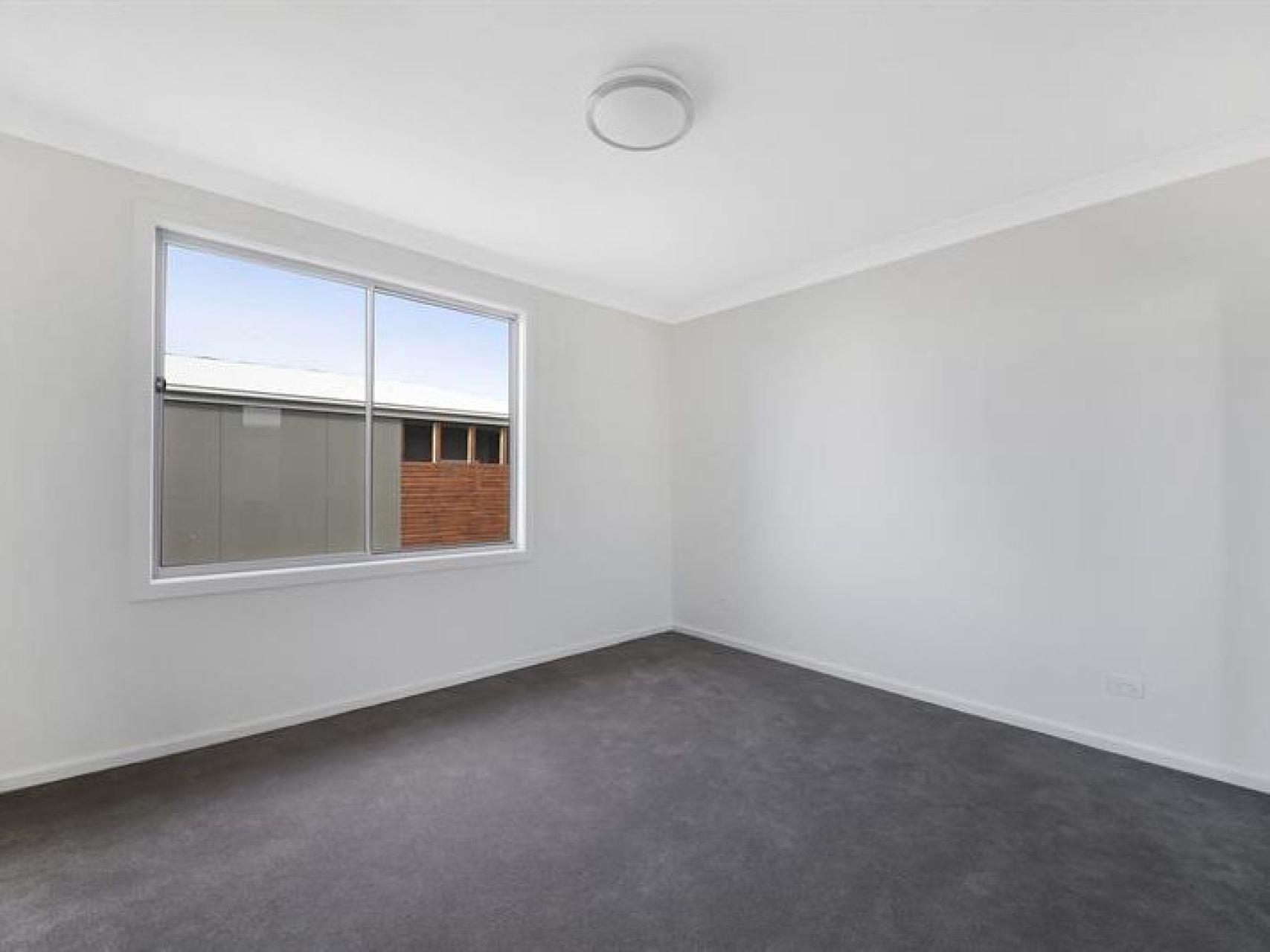 30 Coldstream Lane, Gledswood Hills, NSW 2557