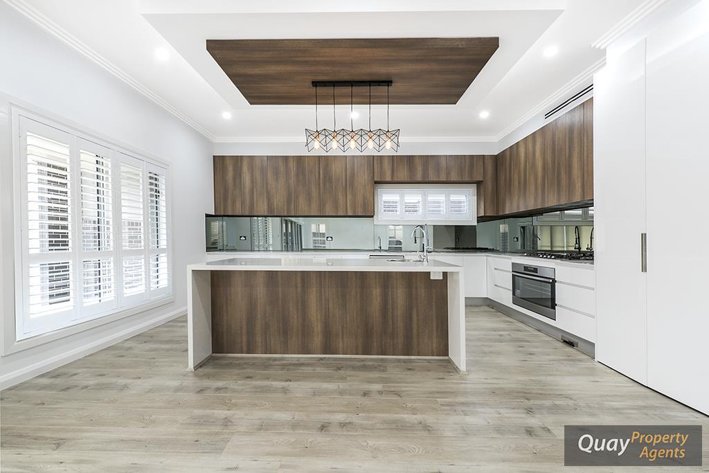 7 Cumberland Rd, Gregory Hills, NSW 2557