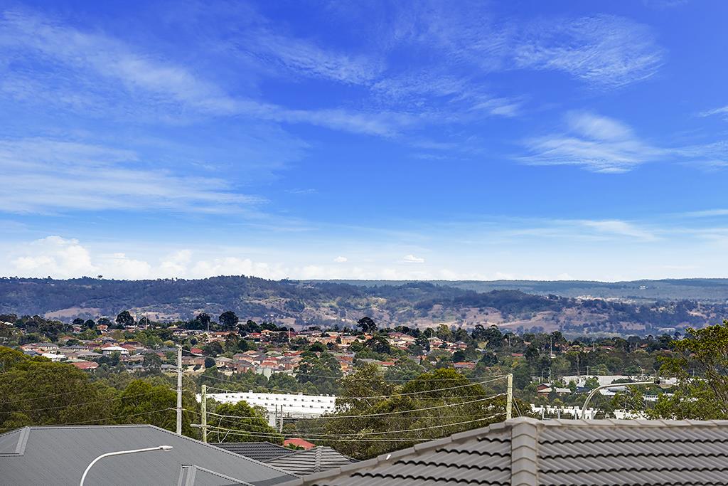 7 Cumberland Rd, Gregory Hills, NSW 2557