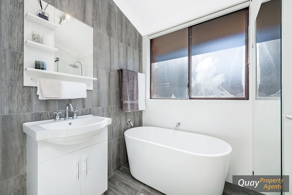 9/18 Chiswick Rd, Greenacre, NSW 2190