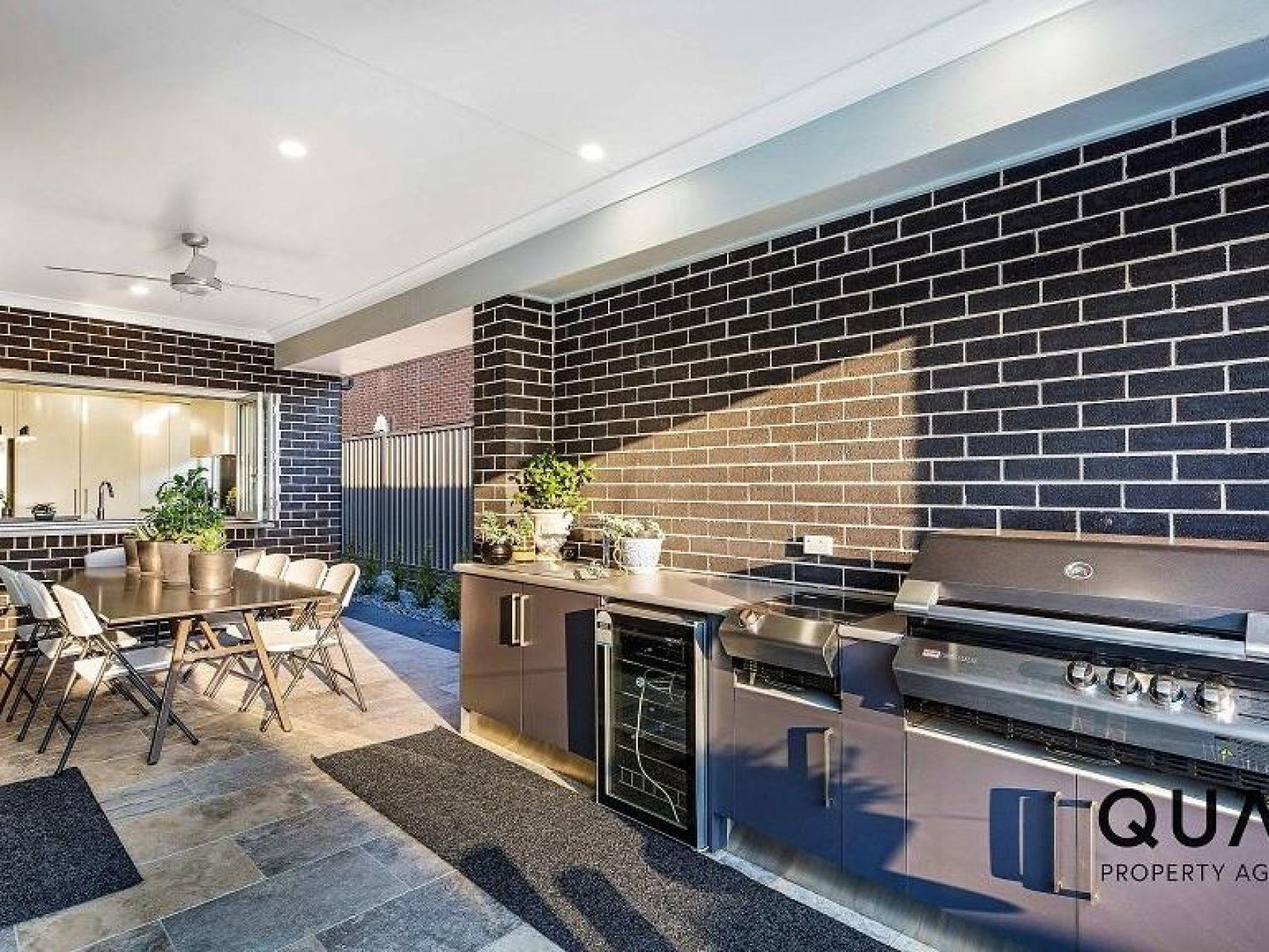 10 Cummins Loop, Harrington Park, NSW 2567