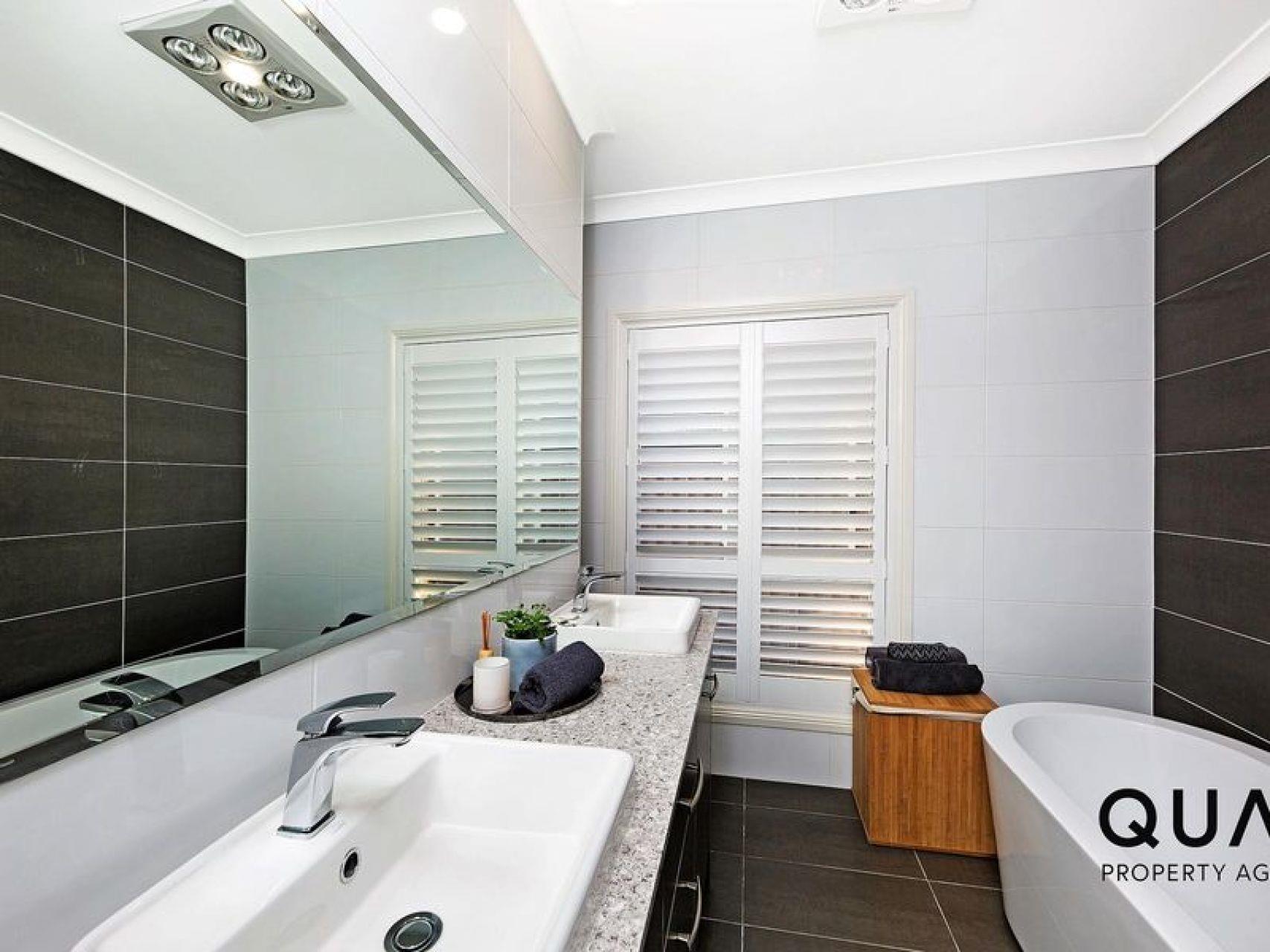 10 Cummins Loop, Harrington Park, NSW 2567