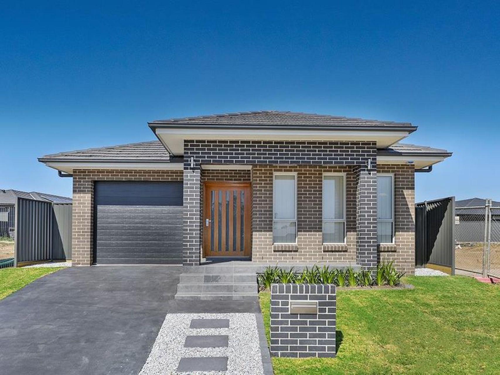 72B Donovan Bvd, Gregory Hills, NSW 2557