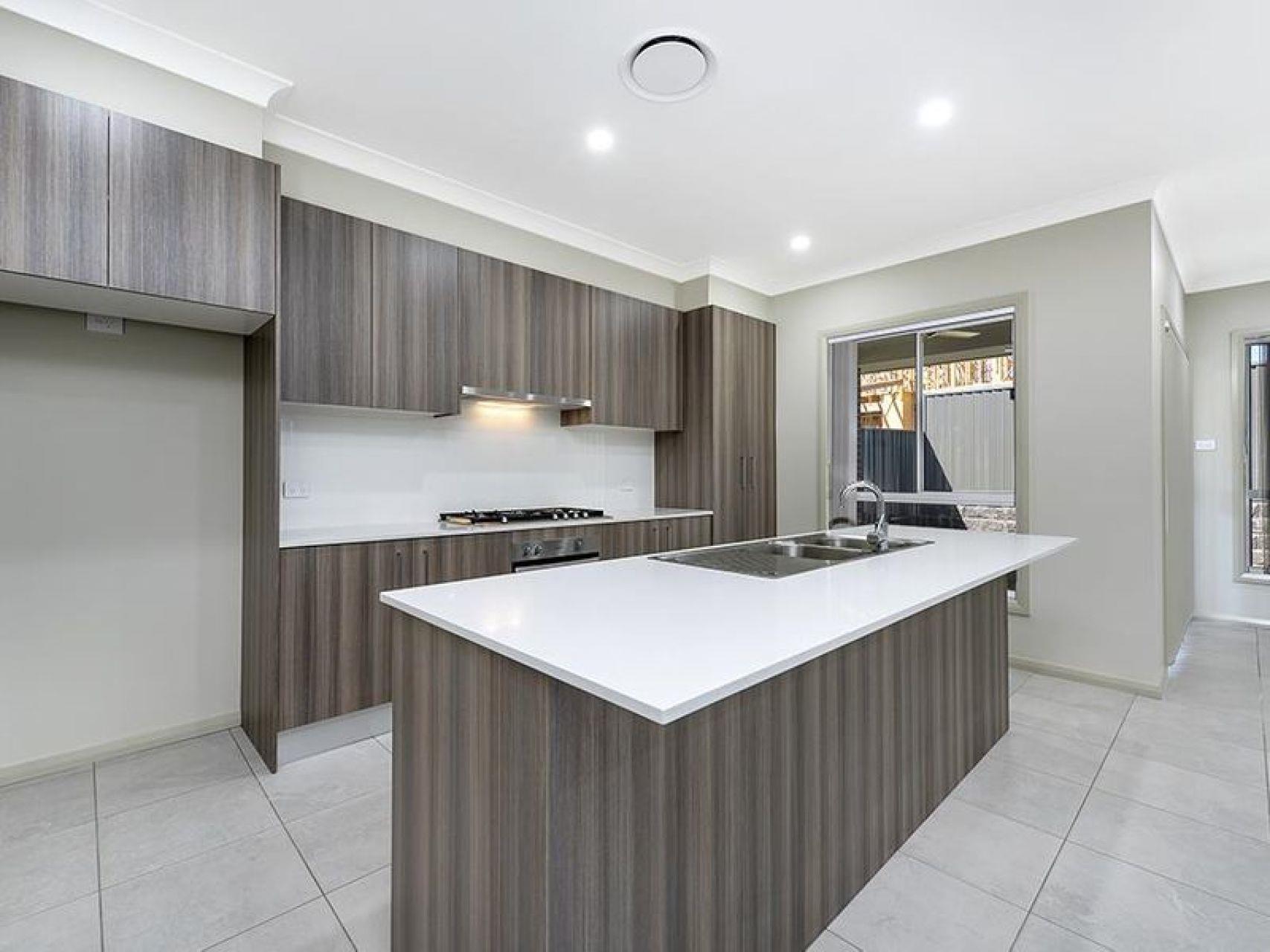 72B Donovan Bvd, Gregory Hills, NSW 2557
