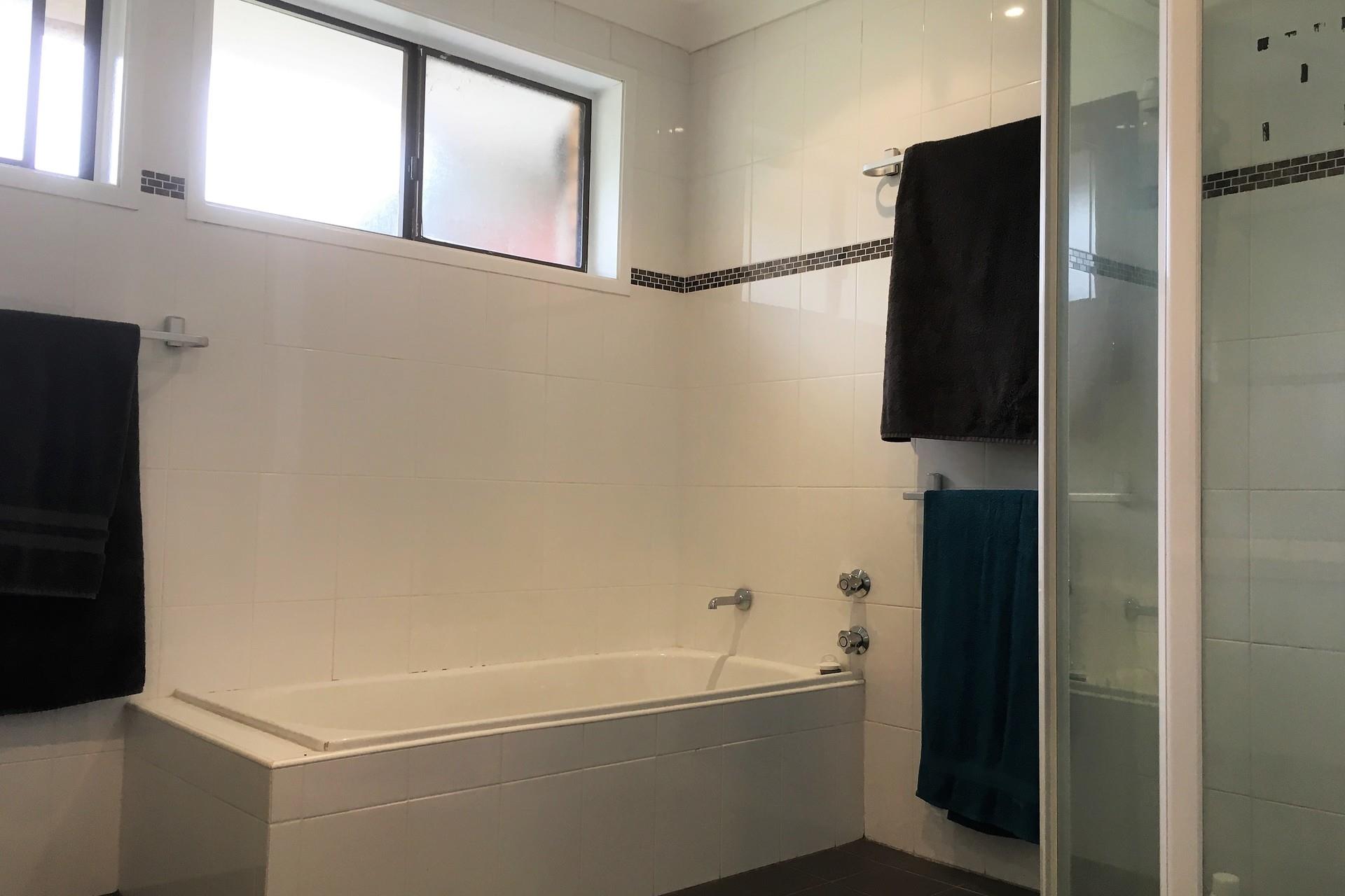 44 Emerald Dr, Eagle Vale, NSW 2558