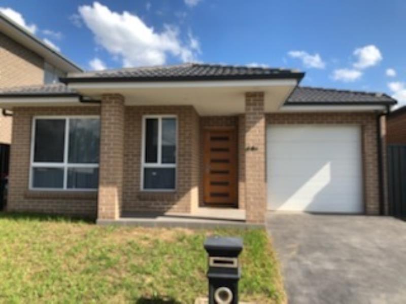 68b Donovan Bvd, Gregory Hills, NSW 2557