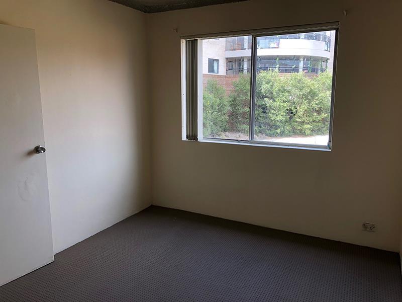 10/8 Ruby St, Carramar, NSW 2163