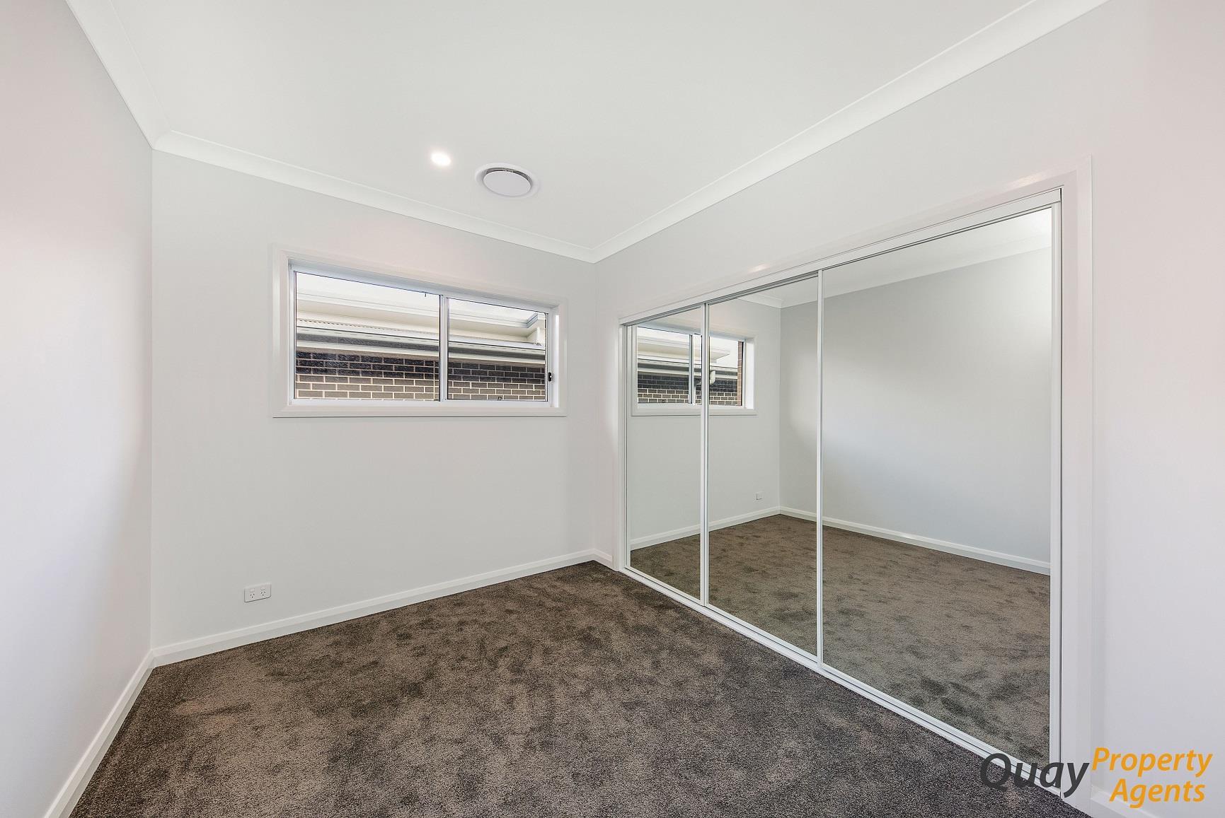5 Cumberland St, Gregory Hills, NSW 2557