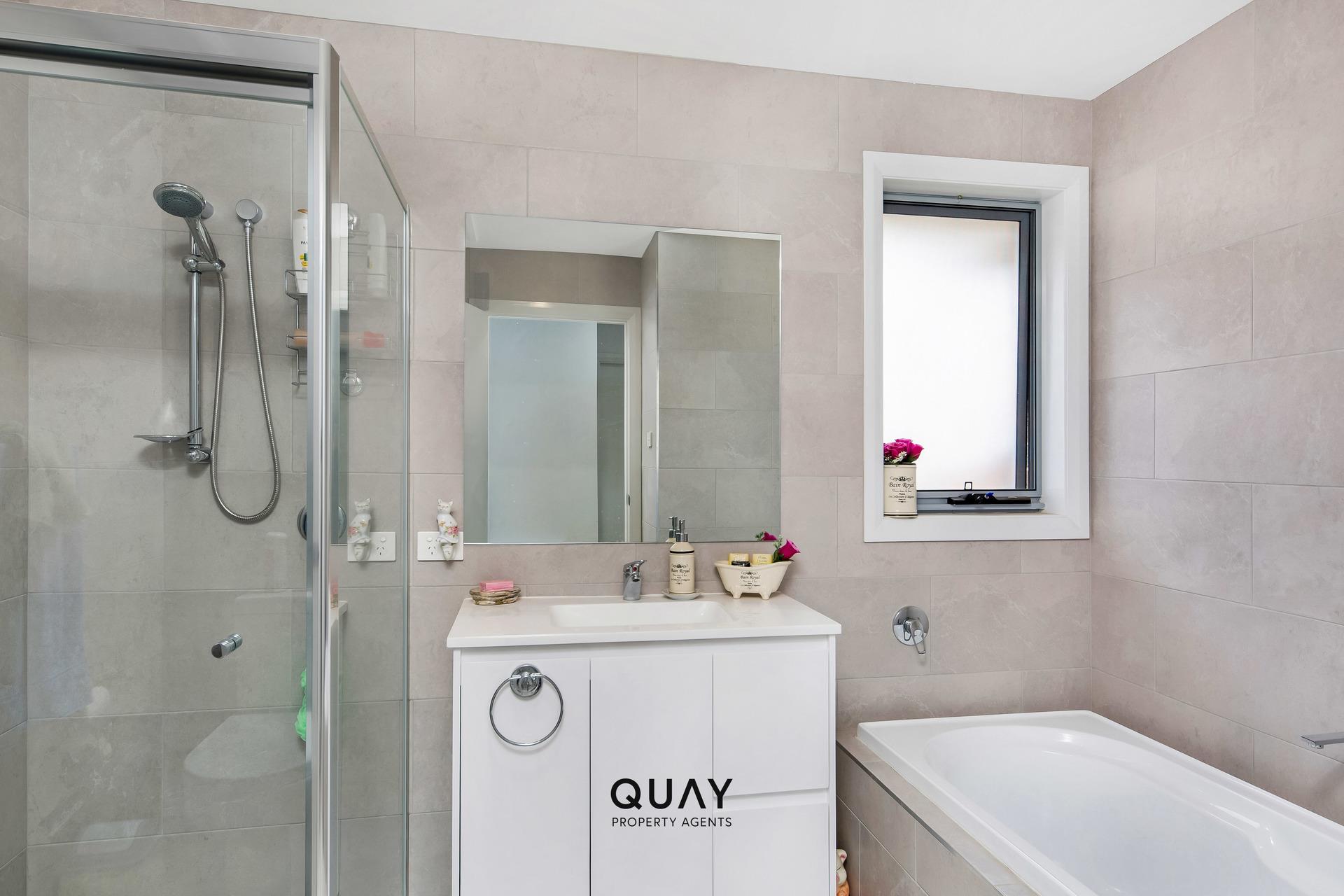 17B Cape York St, Gregory Hills, NSW 2557