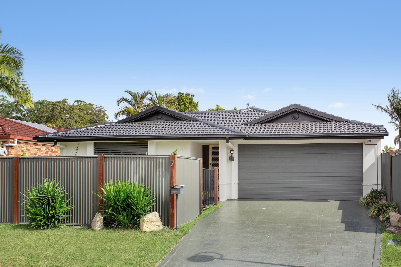 7 Silver Glade Dr, Elanora, QLD 4221 House Sold November 2020