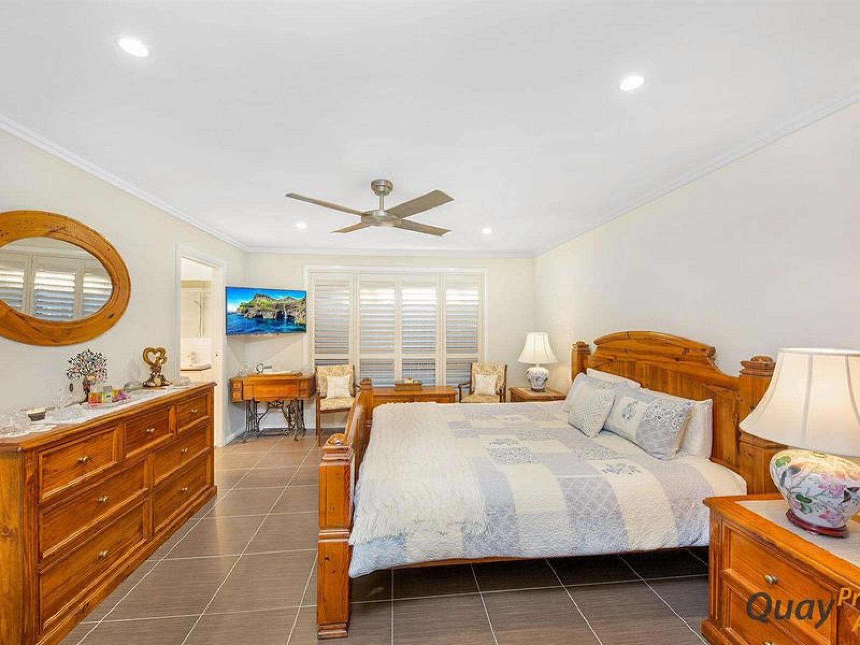 8 Winn Gr, Camden, NSW 2570