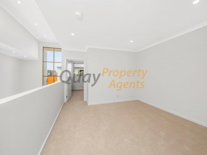 54a Curlewis St, Gledswood Hills, NSW 2557