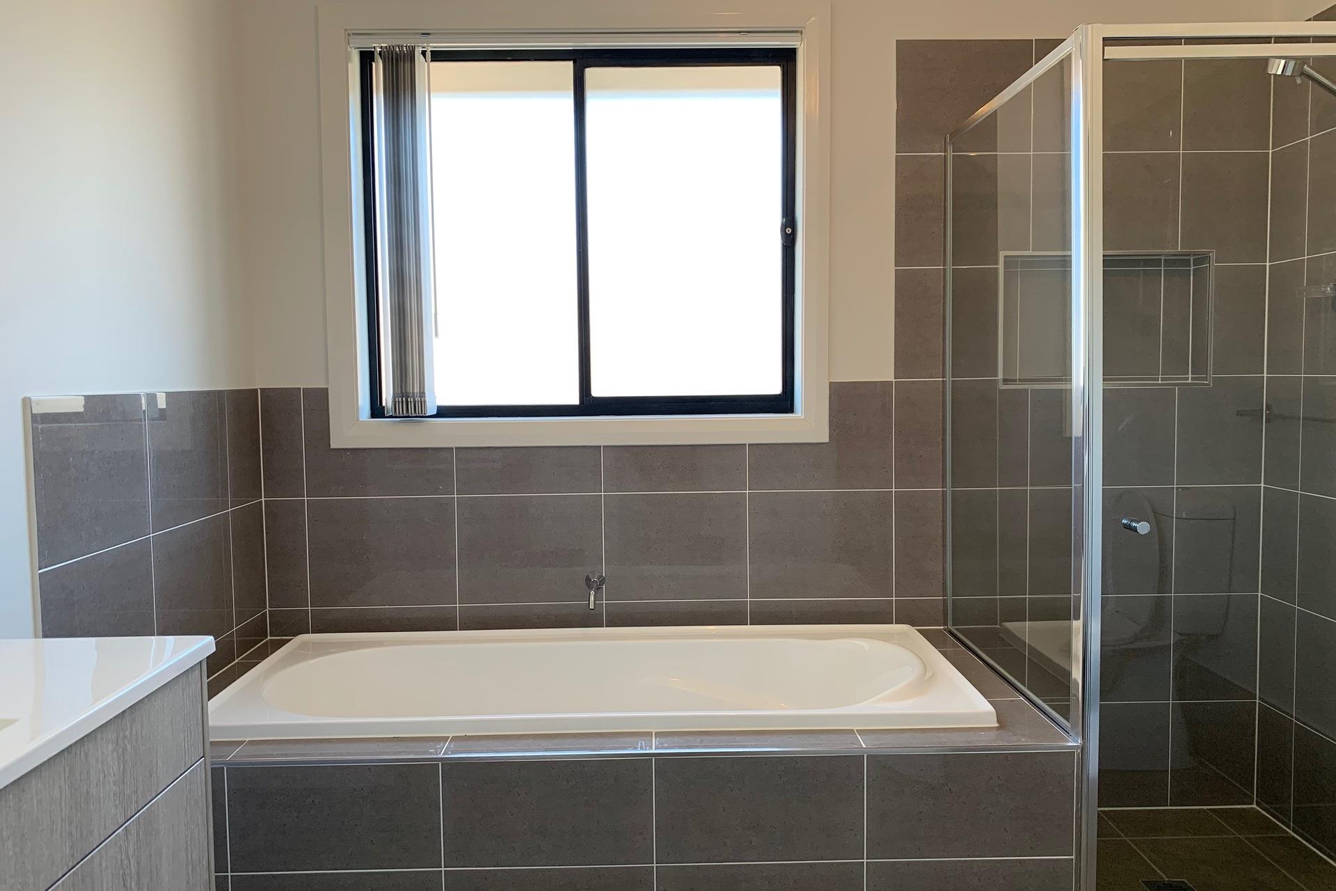 10b Warrigal St, Gregory Hills, NSW 2557