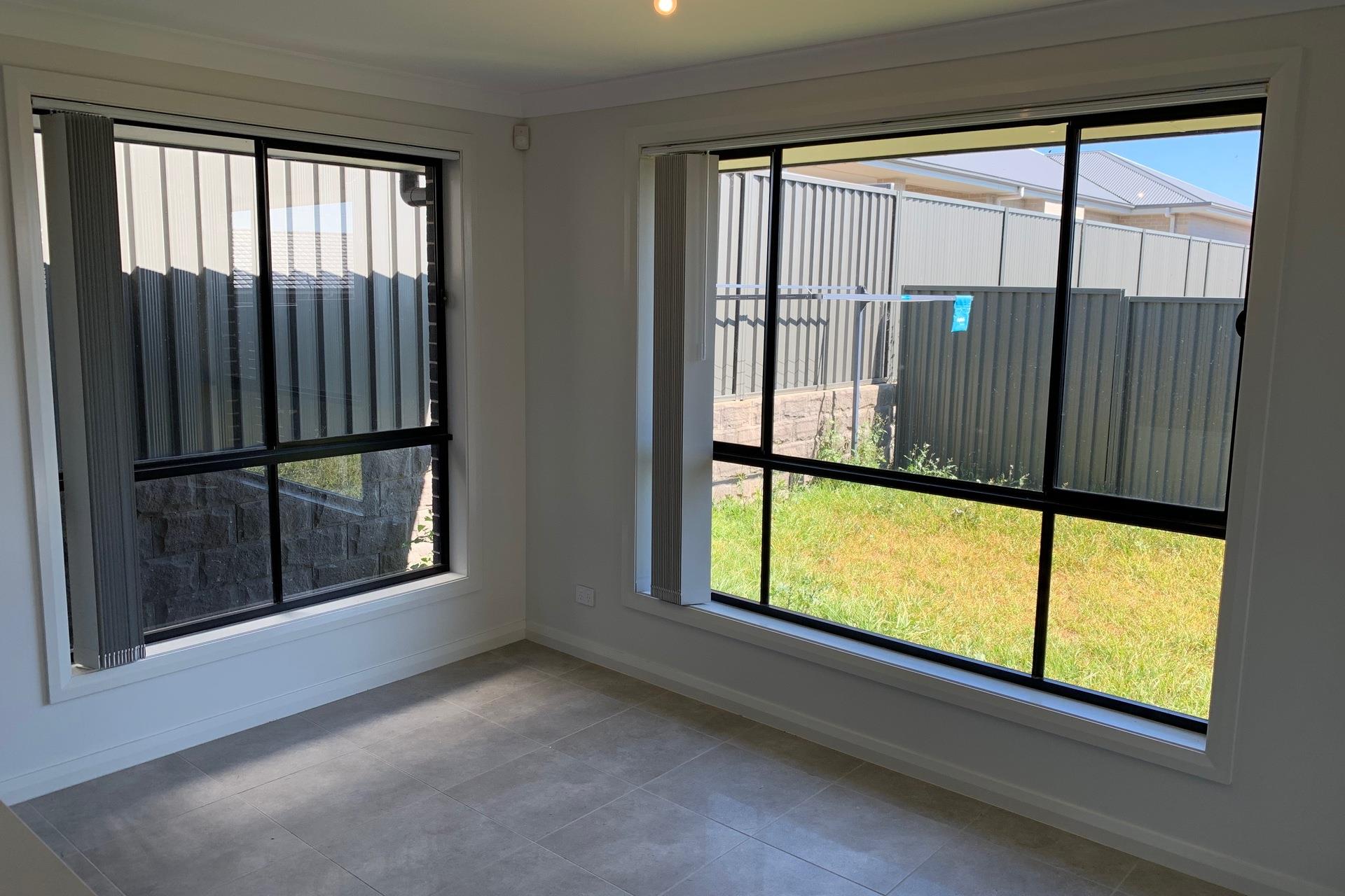 10b Warrigal St, Gregory Hills, NSW 2557