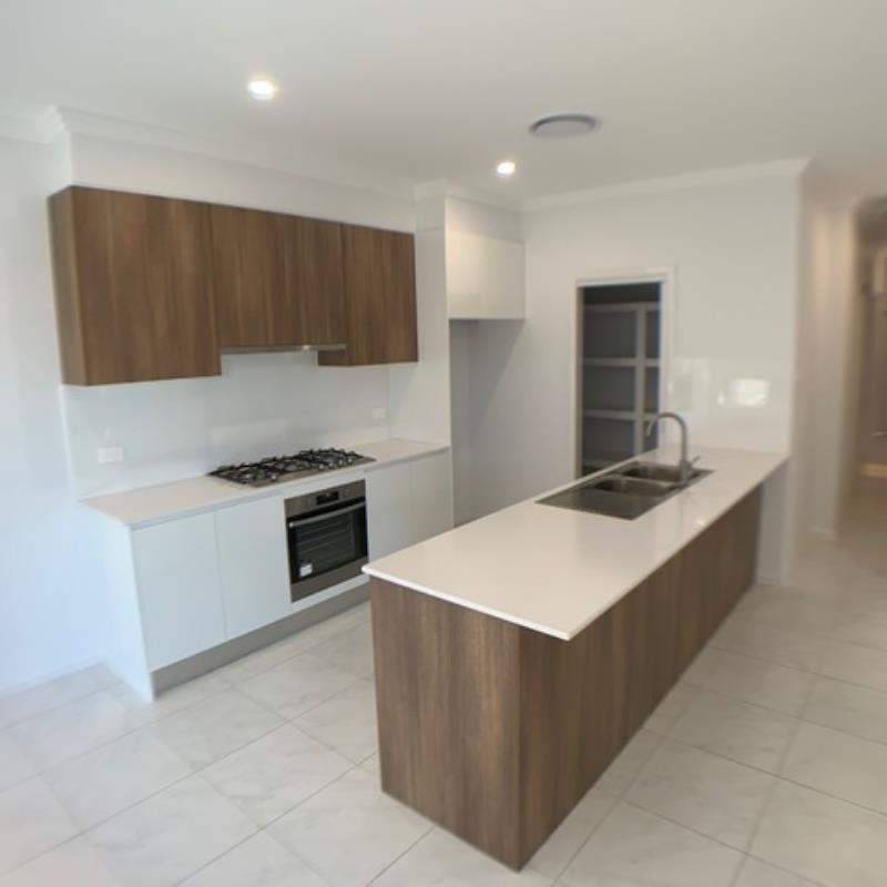 13 Golden Wattle Ave, Gregory Hills, NSW 2557