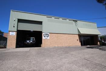 13 Waverley Dr, Unanderra, NSW 2526