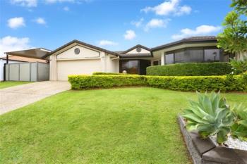 70 Crestwood Dr, Molendinar, QLD 4214