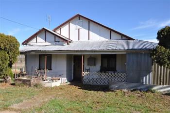 9 College Rd, Forbes, NSW 2871