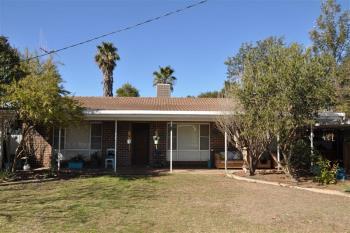 10 Hunter St, Forbes, NSW 2871