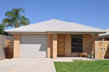 15b Wambat St, Forbes, NSW 2871