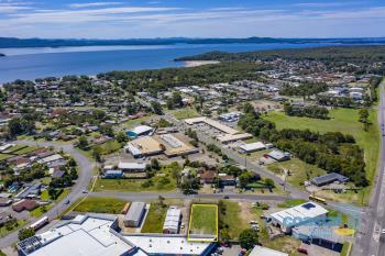 42 Lloyd George Gr, Tanilba Bay, NSW 2319