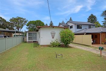 100 Clemenceau Cres, Tanilba Bay, NSW 2319